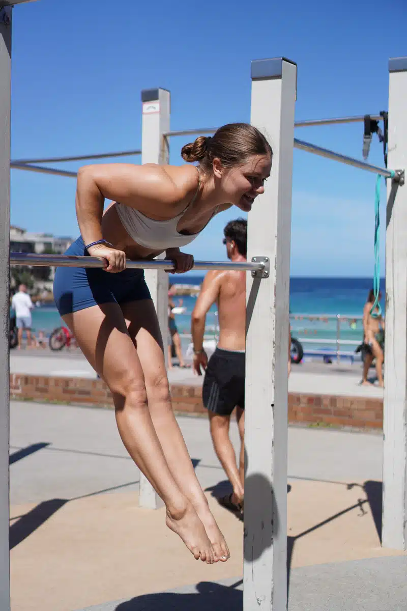 Calisthenics für Anfänger – Von Null aus eine solide Basis aufbauen!